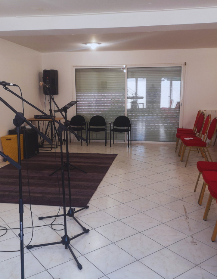 Salle d’église de 80-100 places à Massy